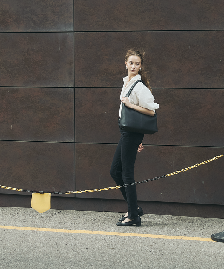 Carry All Medium Bag 590g - Black